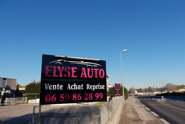 en alu dibond avec lettres adhésives à Aix en Provence